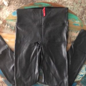 Spanx faux leather pebble print leggings